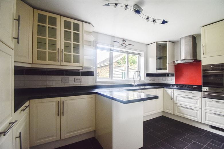 4 bedroom house, Moore Close, Cambridge CB4 - Available