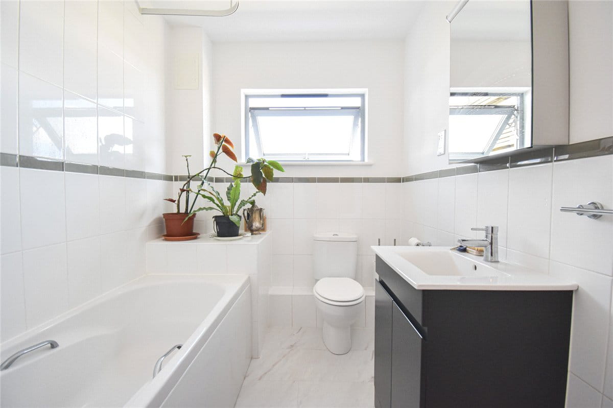 2 bedroom flat, Bailey House, Rustat Avenue CB1 - Available