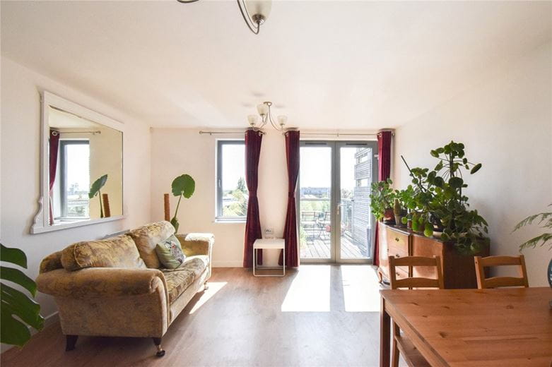 2 bedroom flat, Bailey House, Rustat Avenue CB1 - Available