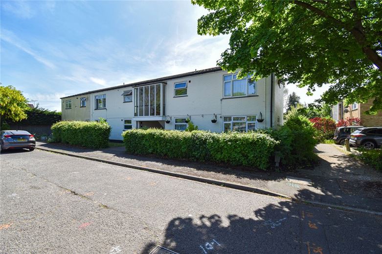 2 bedroom flat, Gilbert Close, Cambridge CB4 - Available