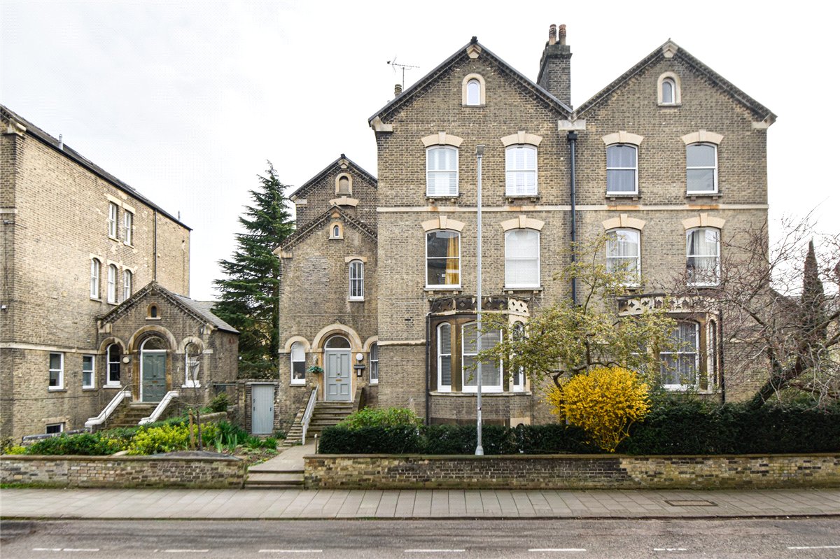 3 bedroom flat, Bateman Street, Cambridge CB2 - Available