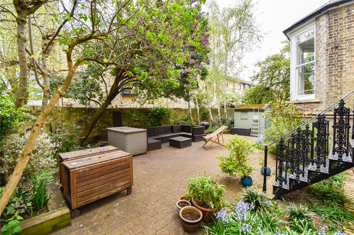 3 bedroom flat, Bateman Street, Cambridge CB2 - Available