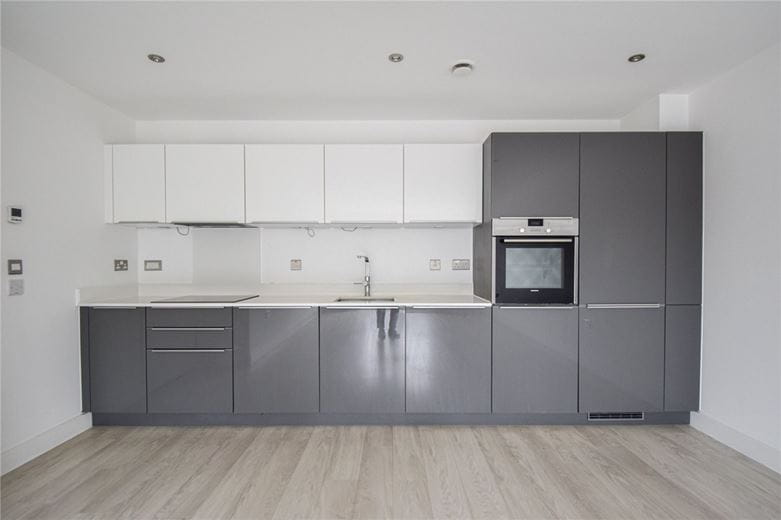 2 bedroom flat, Scholars Court, Harrison Drive CB2 - Available