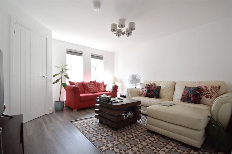 3 bedroom house, McLaren Street, West Cambourne CB23 - Available