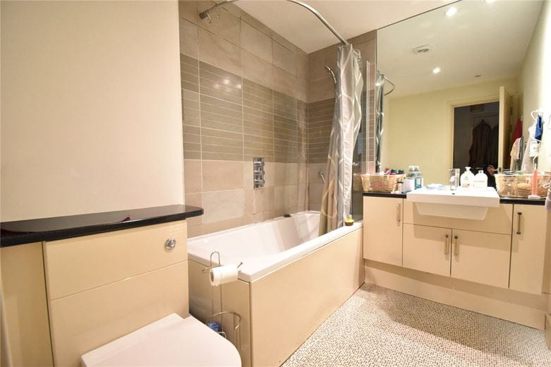 1 bedroom flat, Guthrie Court, Paradise Street CB1