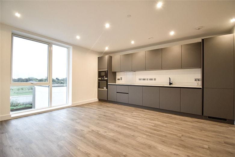 2 bedroom flat, Eddington Avenue, Eddington CB3 - Available