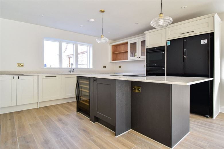 5 bedroom house, The Dwyer House, Lower Road CB7 - Available