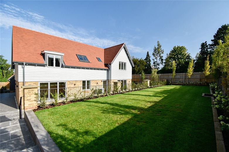 5 bedroom house, The Dwyer House, Lower Road CB7 - Available