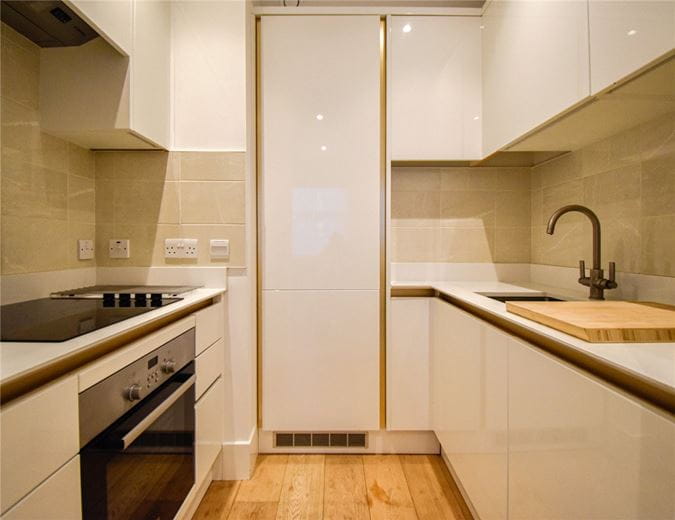 1 bedroom flat, Carlyle House, 20 Devonshire Road CB1 - Let Agreed