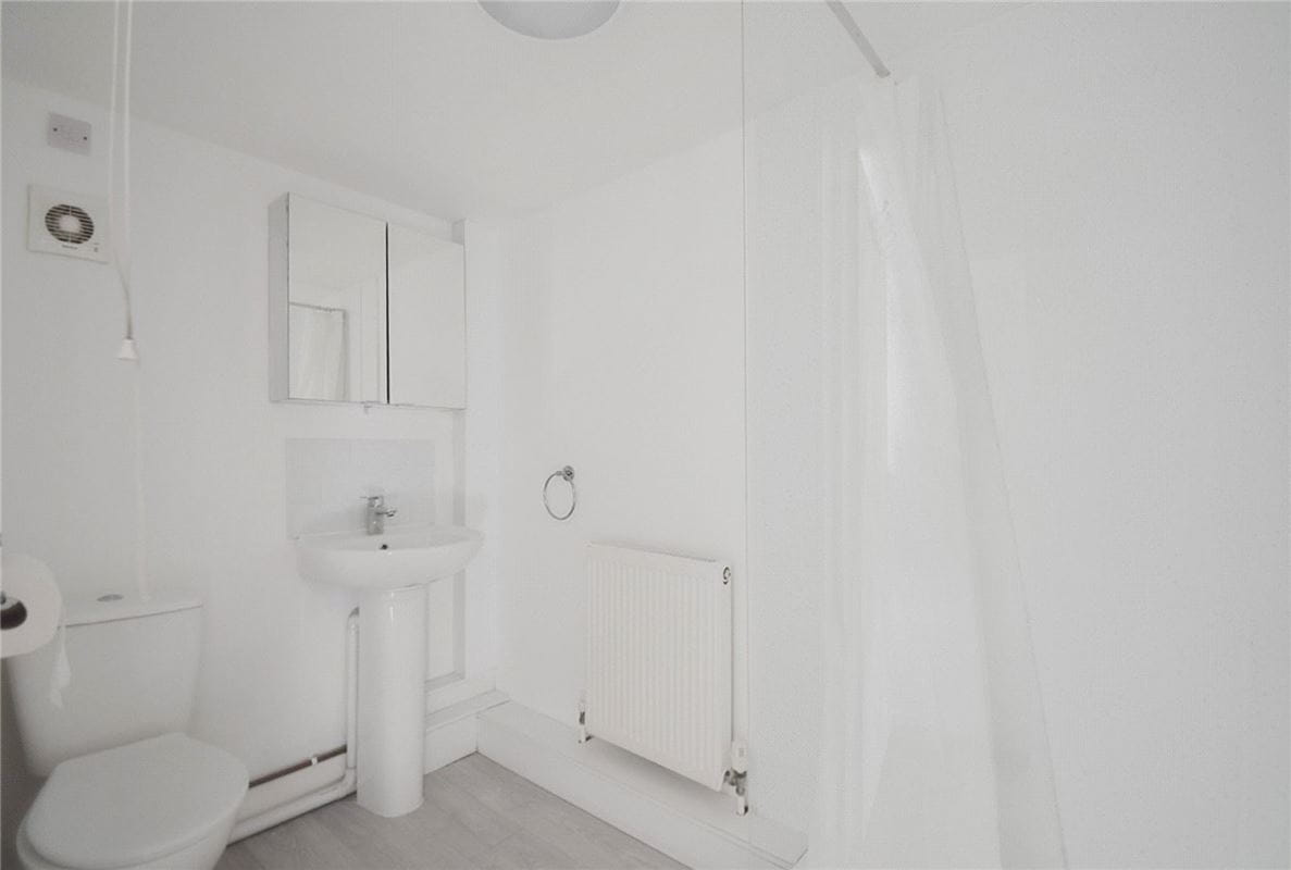 2 bedroom house, Barnwell Road, Cambridge CB5 - Available