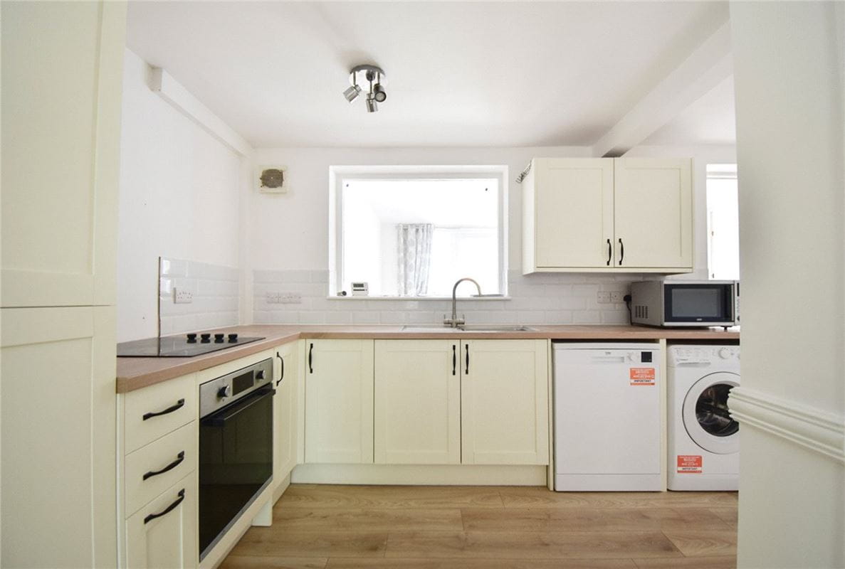 2 bedroom house, Barnwell Road, Cambridge CB5 - Available