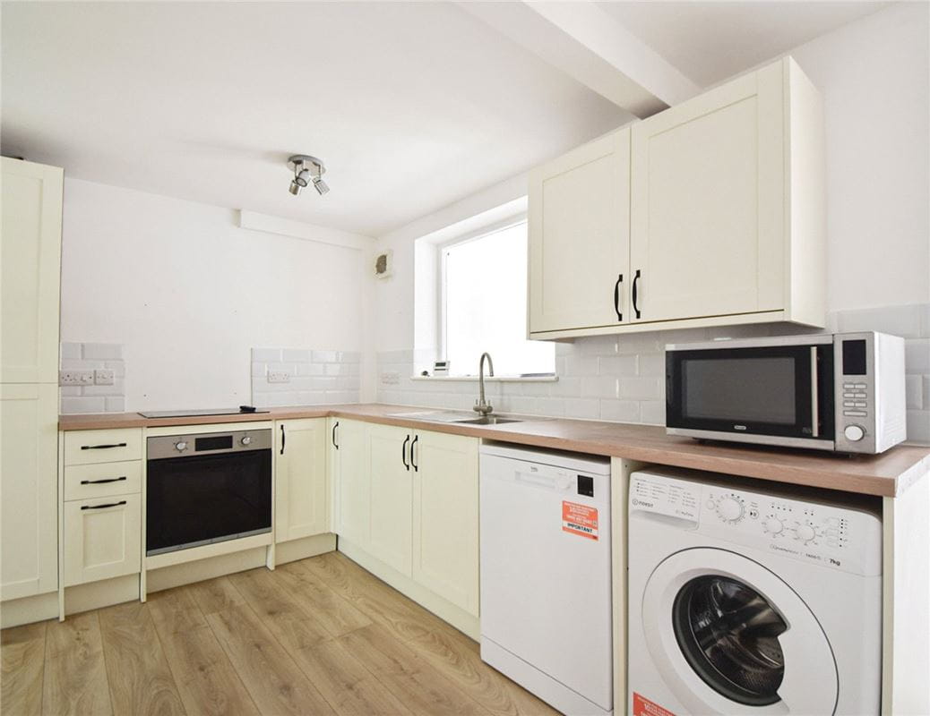 2 bedroom house, Barnwell Road, Cambridge CB5 - Available