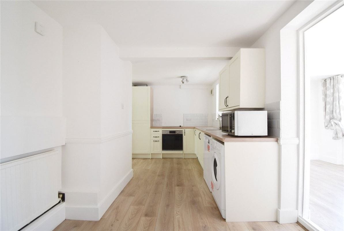 2 bedroom house, Barnwell Road, Cambridge CB5 - Available