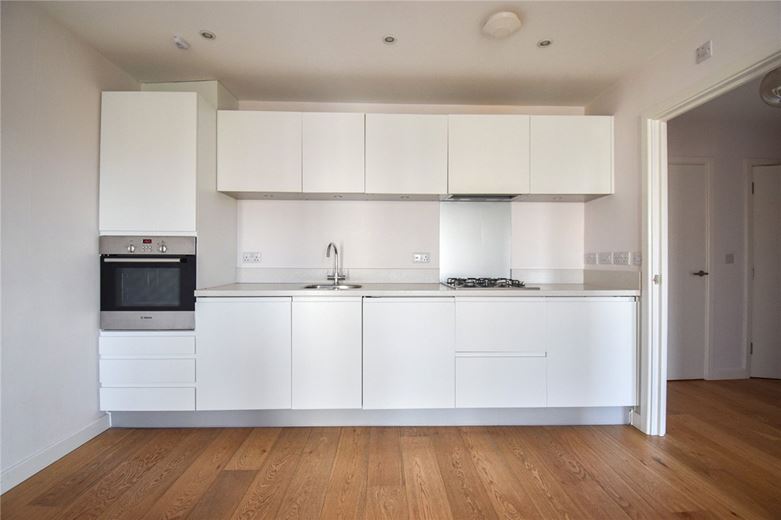 2 bedroom flat, Glenalmond Avenue, Cambridge CB2 - Let Agreed