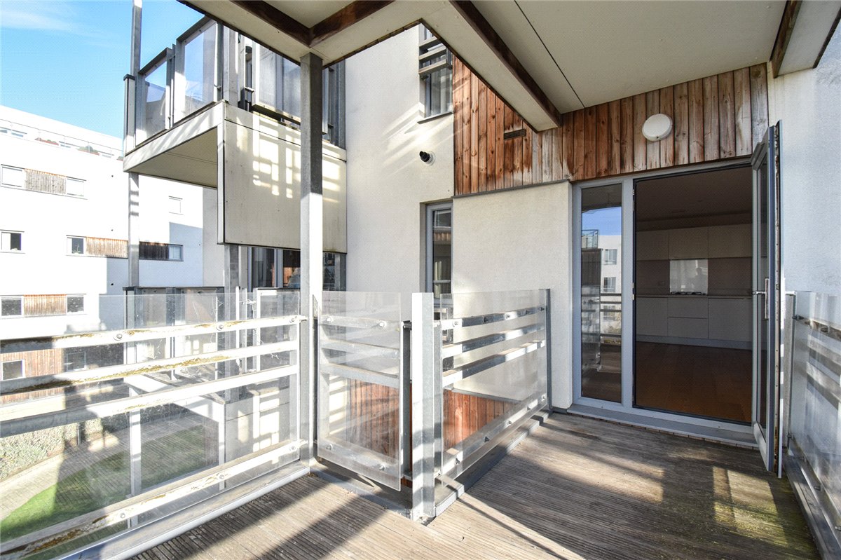 2 bedroom flat, Glenalmond Avenue, Cambridge CB2 - Let Agreed