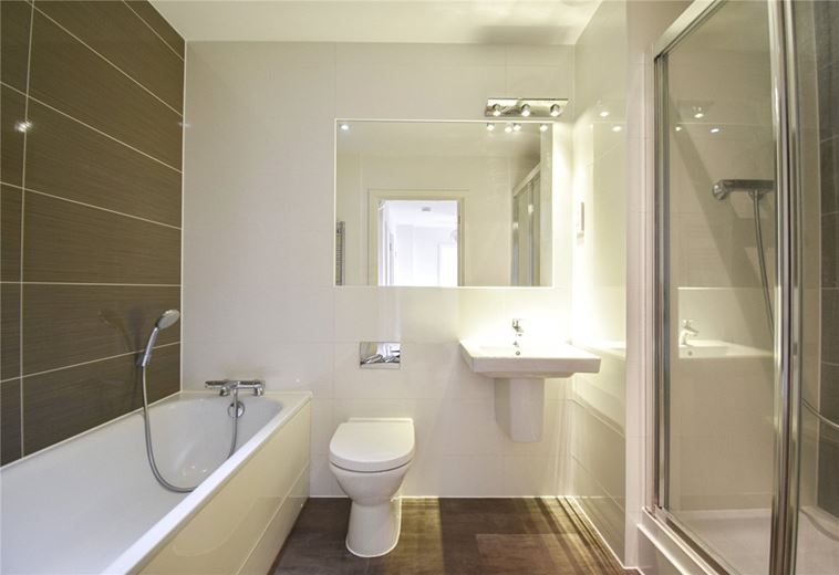 2 bedroom flat, Glenalmond Avenue, Cambridge CB2 - Let Agreed