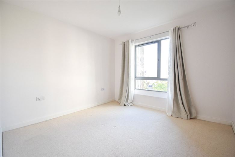 2 bedroom flat, Glenalmond Avenue, Cambridge CB2 - Let Agreed