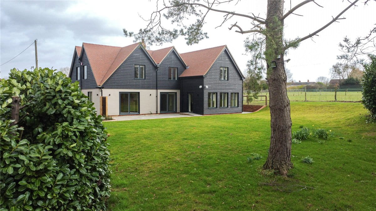 4 bedroom house, Water End, Wrestlingworth SG19 - Available