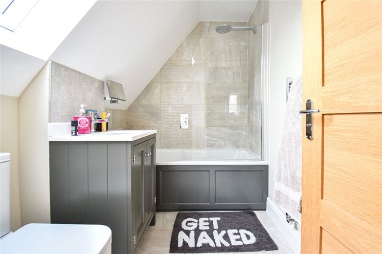 4 bedroom house, Constable Place, East Street CB10 - Available