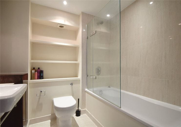 1 bedroom flat, The Belvedere, Homerton Street CB2 - Available