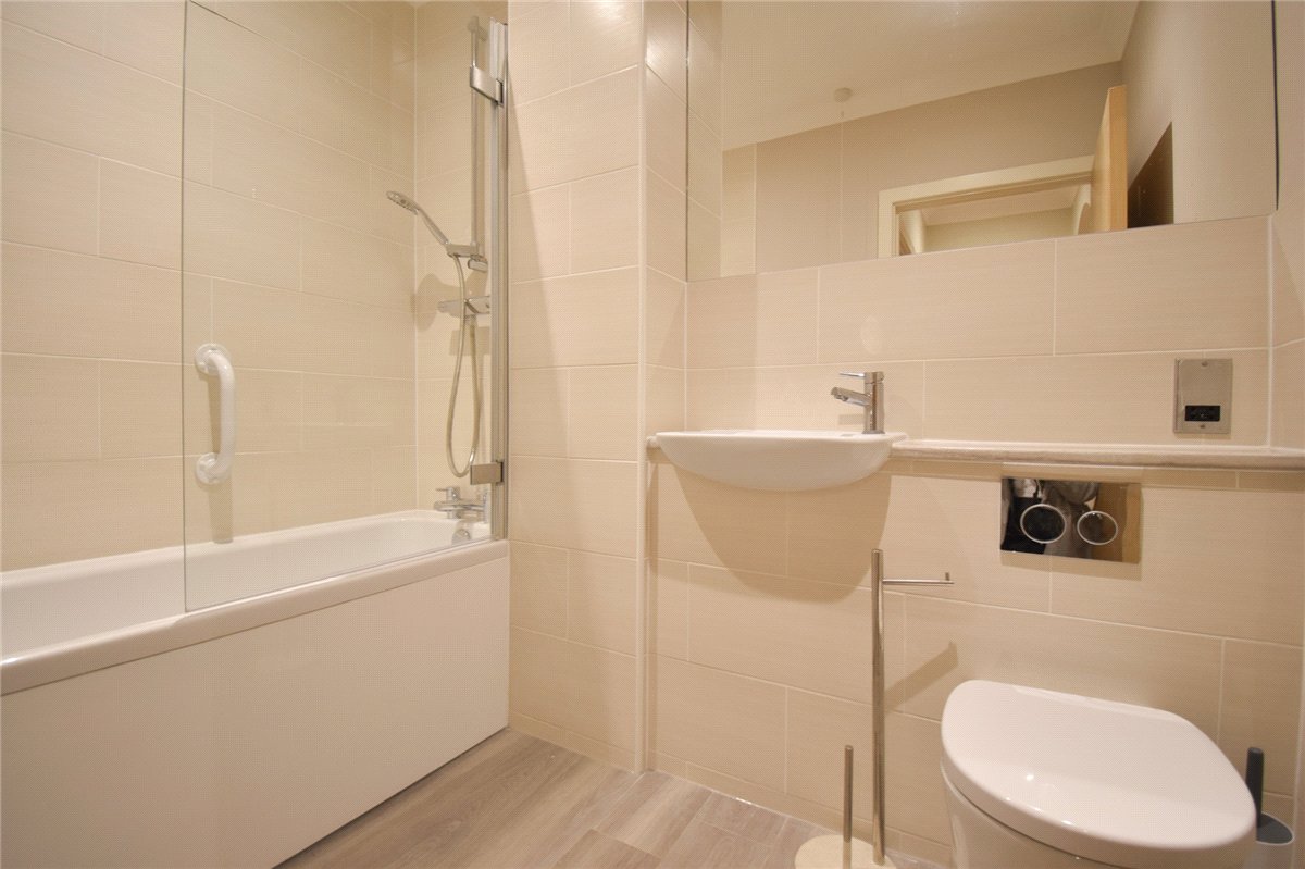 2 bedroom flat, Felbrigge, 39 Hills Road CB2