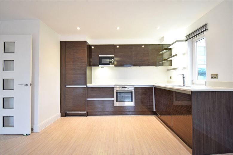 1 bedroom flat, Garden Court, Adam & Eve Street CB1