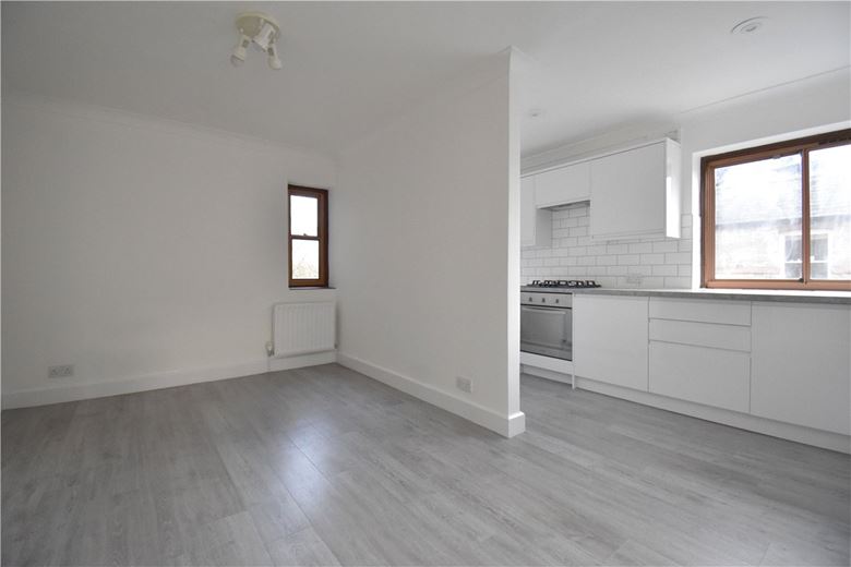 2 bedroom house, Beaufort Place, Thompsons Lane CB5 - Available