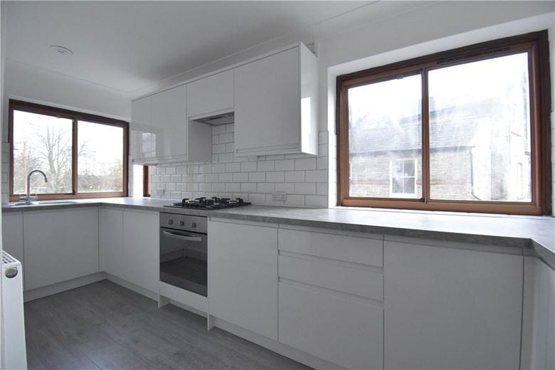 2 bedroom house, Beaufort Place, Thompsons Lane CB5 - Available