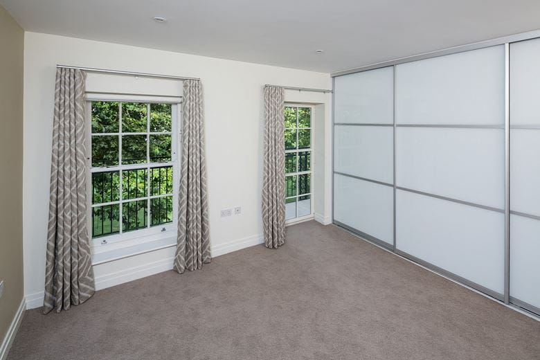 2 bedroom flat, Hobbs House, 18-19 Regent Terrace CB2
