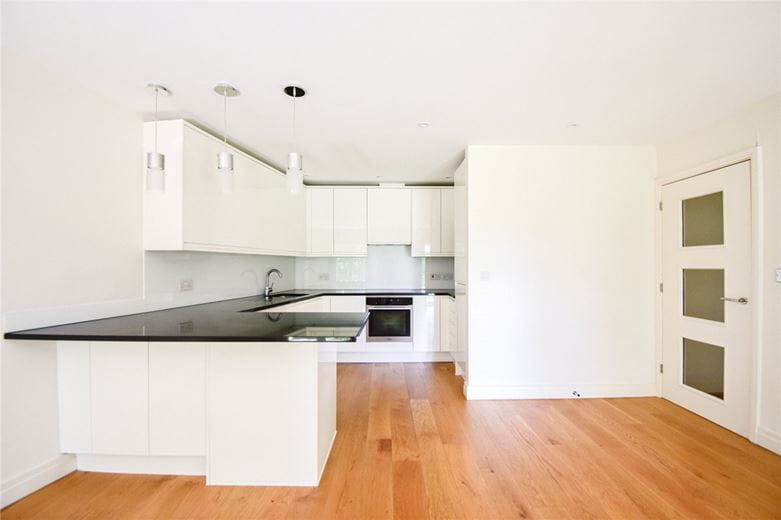 2 bedroom flat, Hobbs House, 18-19 Regent Terrace CB2 - Let Agreed