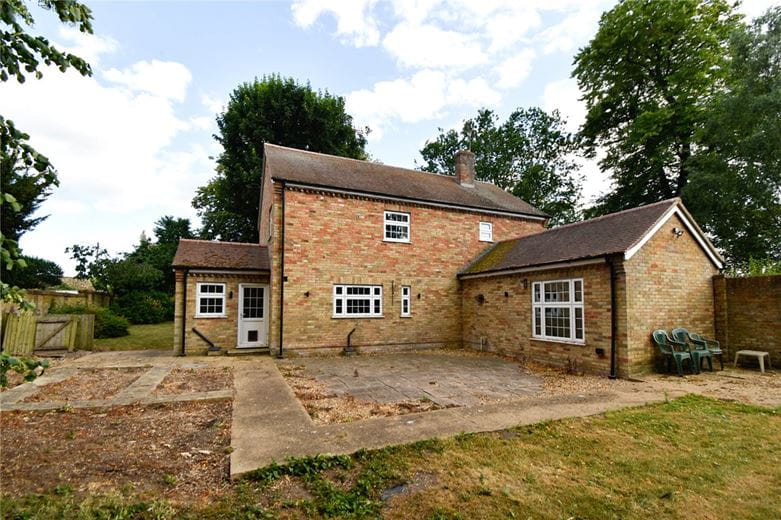 5 bedroom house, Main Street, Little Downham CB6 - Available