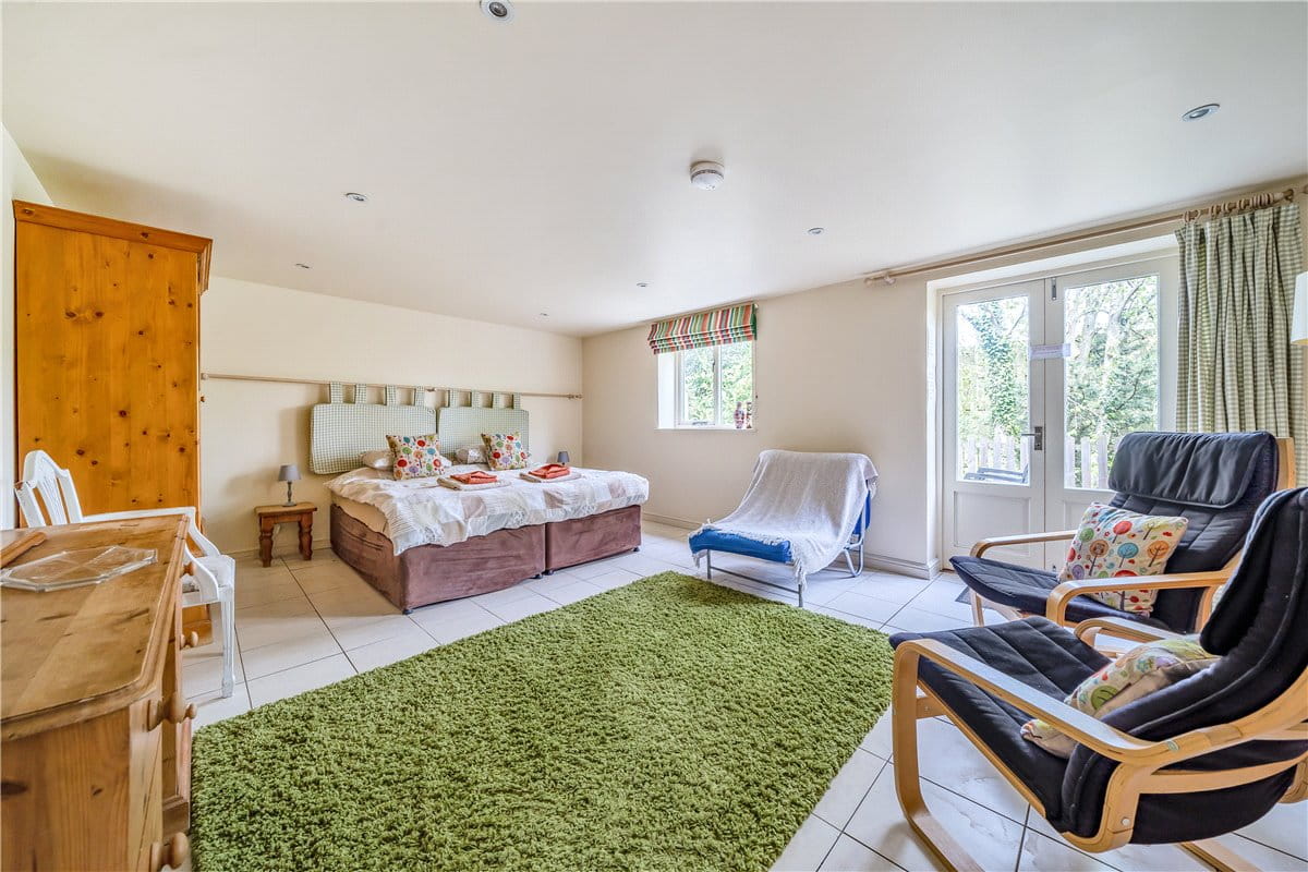 5 bedroom house, Northfield Lane, Nassington PE8 - Available