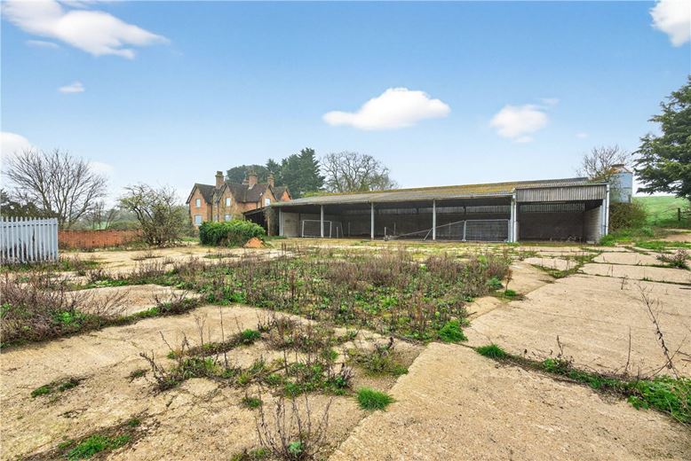  House, Limbersey Lane, Maulden MK45 - Available