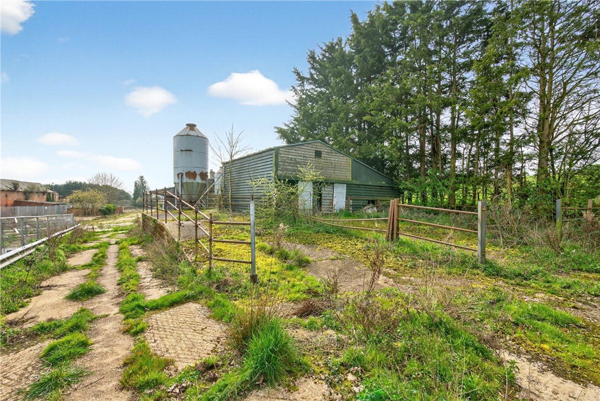  House, Limbersey Lane, Maulden MK45 - Available