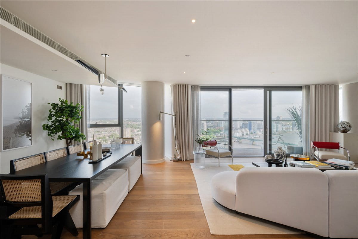 4 bedroom flat, Waterfront Drive, Chelsea Waterfront SW10 - Available