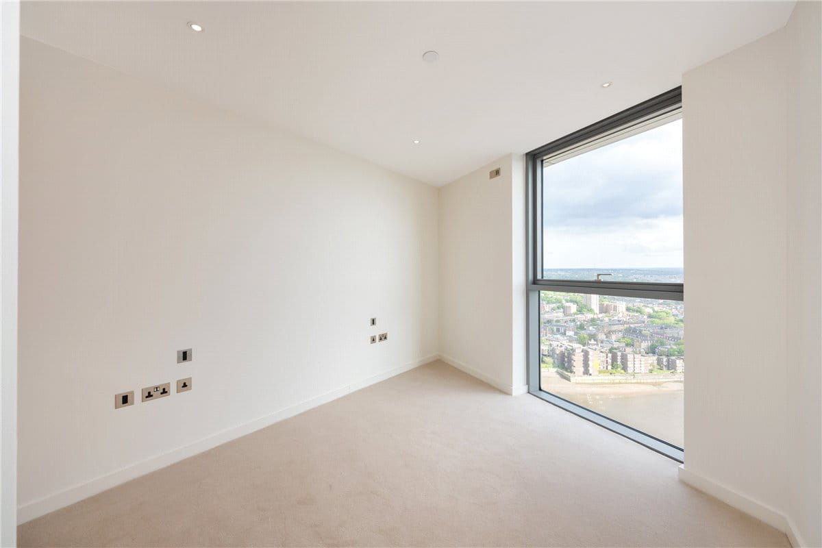 5 bedroom flat, Waterfront Drive, Chelsea Waterfront SW10 - Available