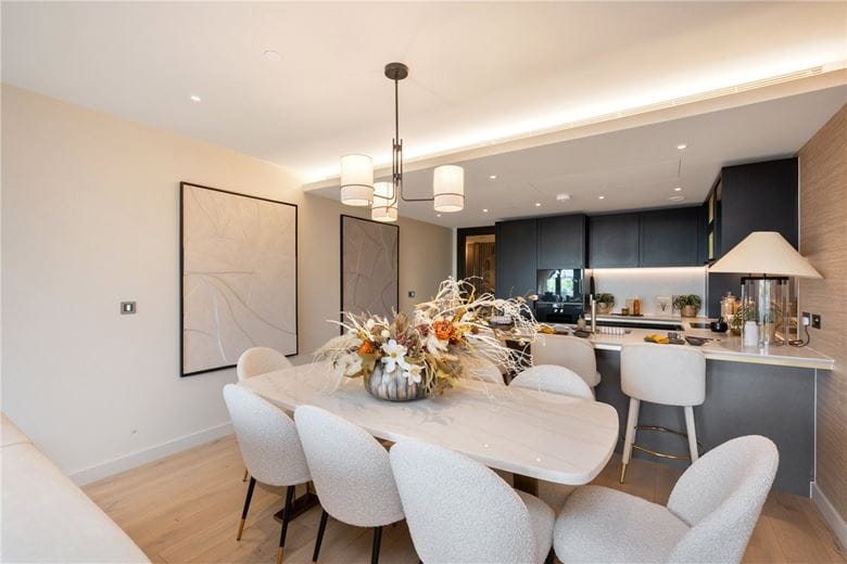 4 bedroom flat, Waterfront Drive, Chelsea Waterfront SW10 - Available