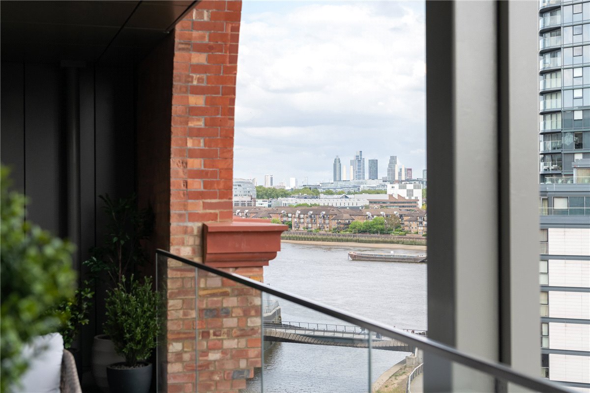 5 bedroom flat, Waterfront Drive, Chelsea Waterfront SW10 - Available