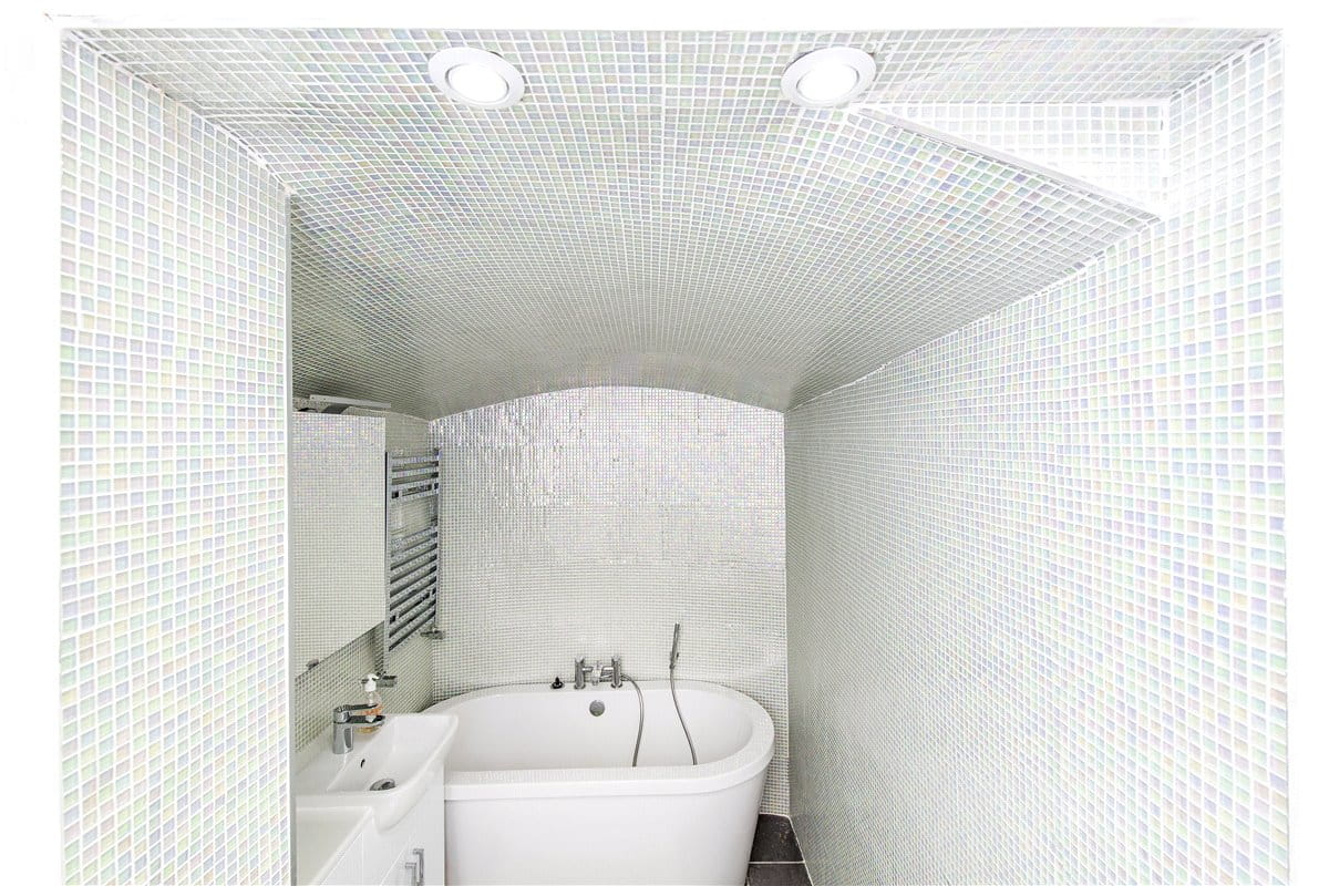 4 bedroom house, Limerston Street, Chelsea SW10 - Sold