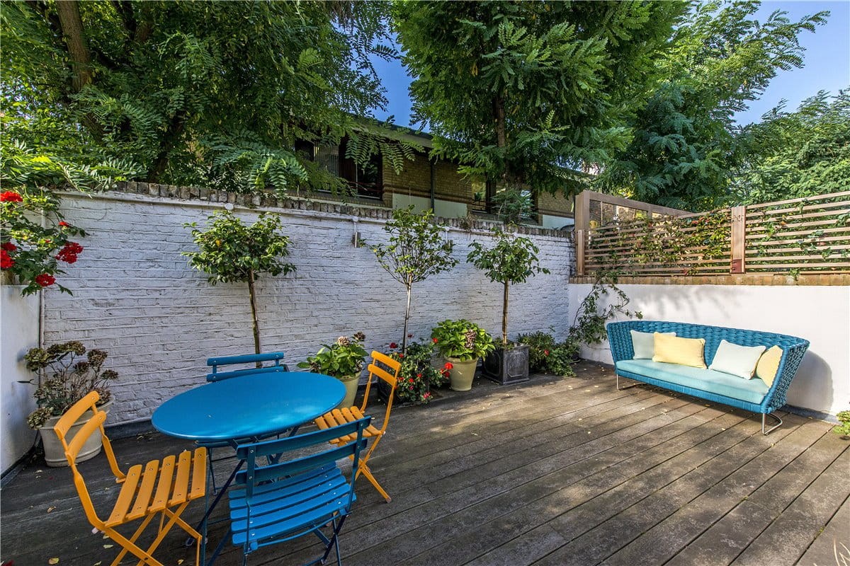 4 bedroom house, Limerston Street, Chelsea SW10 - Sold