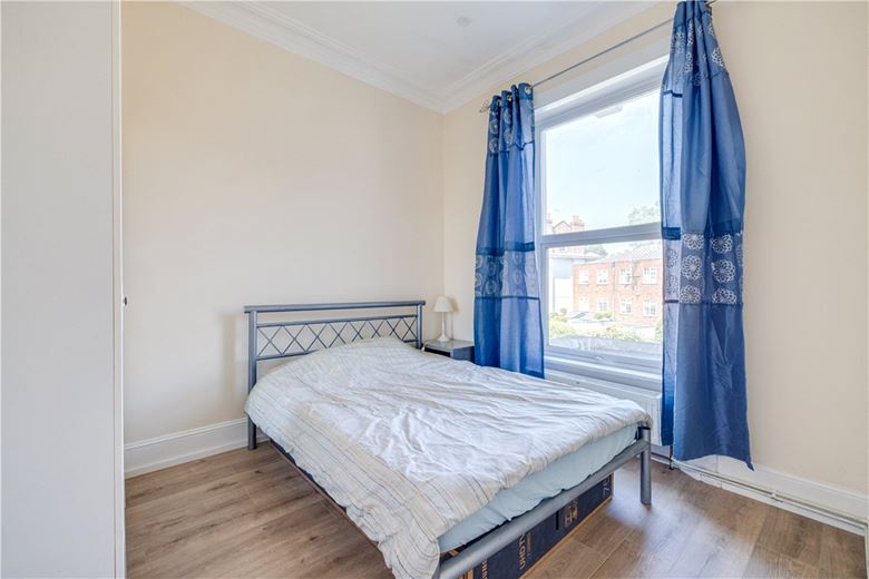 2 bedroom flat, Holland Road, West Kensington W14 - Available