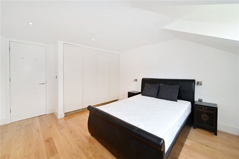 1 bedroom flat, Hans Road, Knightsbridge SW3 - Available
