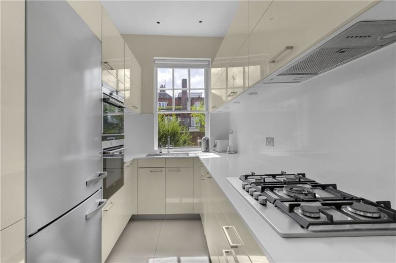 4 bedroom flat, Wynnstay Gardens, Kensington W8 - Available