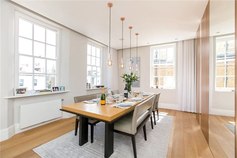 3 bedroom flat, The Little Boltons, Chelsea SW5 - Available