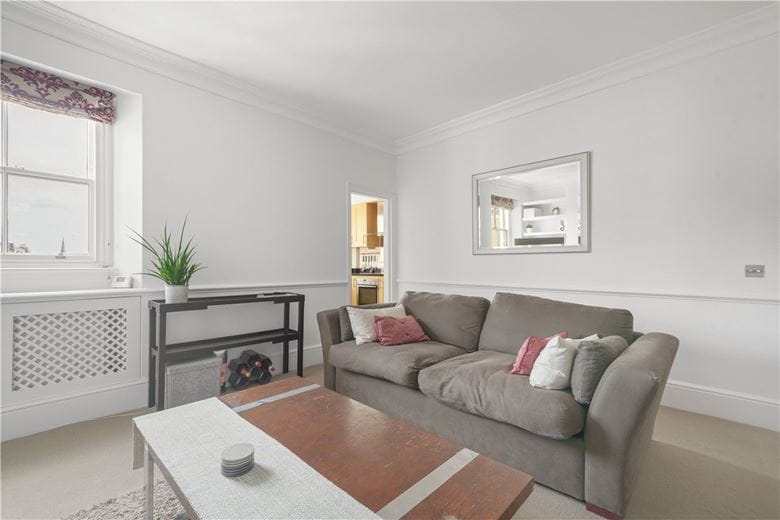 2 bedroom flat, Stanhope Gardens, South Kensington SW7 - Available