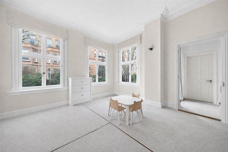 4 bedroom maisonette, Harrington Gardens, South Kensington SW7 - Available