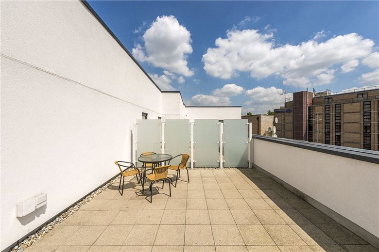 2 bedroom flat, Holland Park Avenue, Holland Park W11 - Available