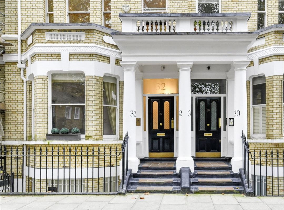 2 bedroom flat, Elm Park Road, London SW3 - Available