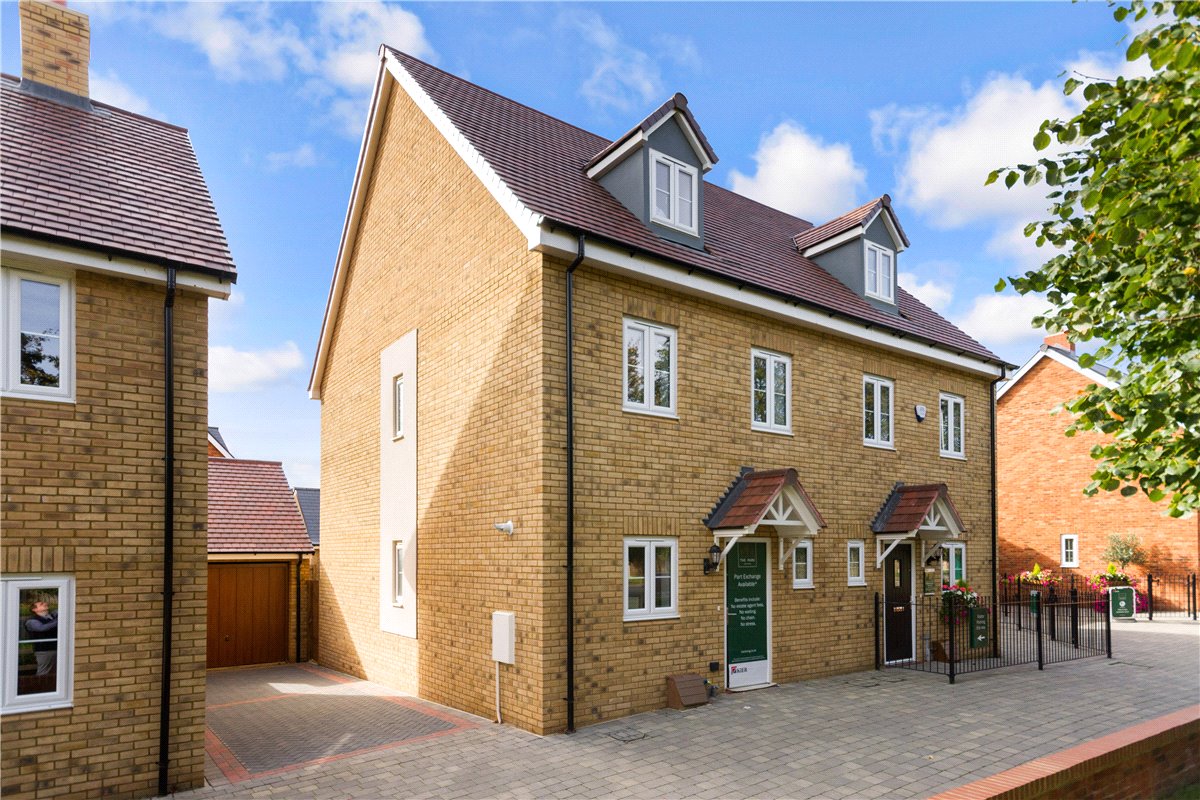 House for sale in Cambridge Road, The Park, PE28 Cambridge Lettings