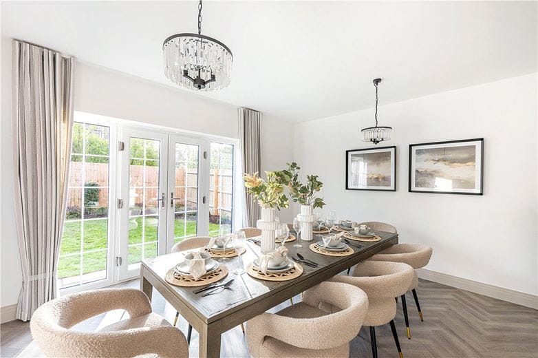 5 bedroom house, Oakfields, Preston SG4 - Sold